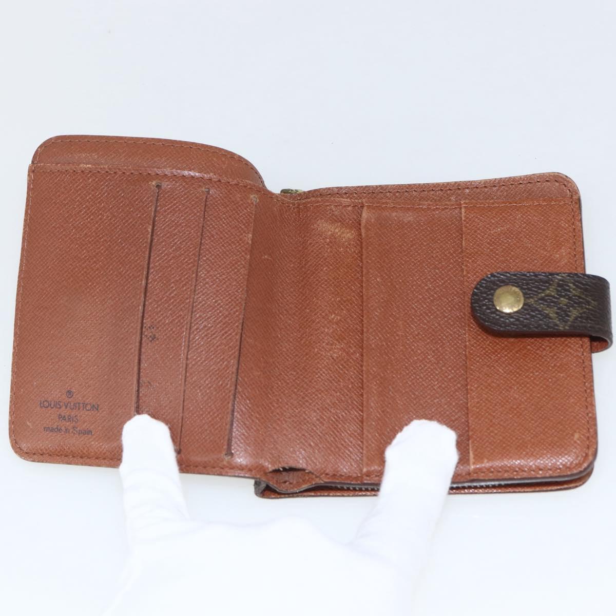 LOUIS VUITTON Monogram Compact Zip Wallet M61667 LV Auth 157495
