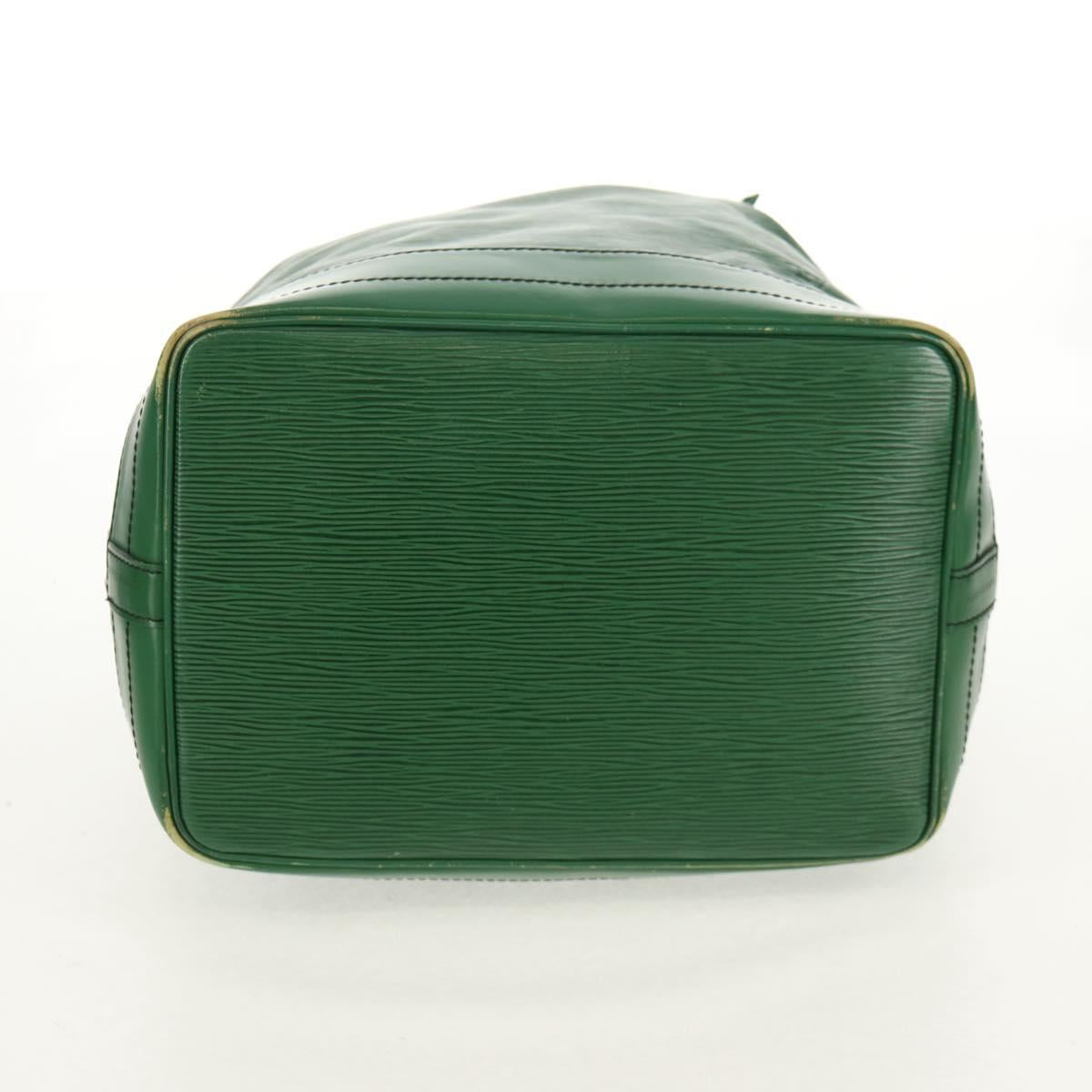 LOUIS VUITTON Epi Noe Shoulder Bag Green M44004 LV Auth 157737
