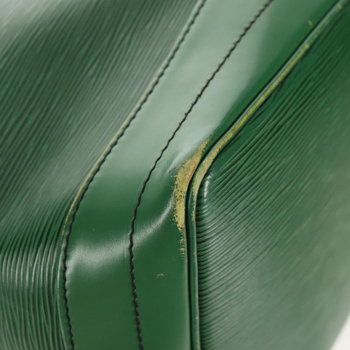 LOUIS VUITTON Epi Noe Shoulder Bag Green M44004 LV Auth 157737
