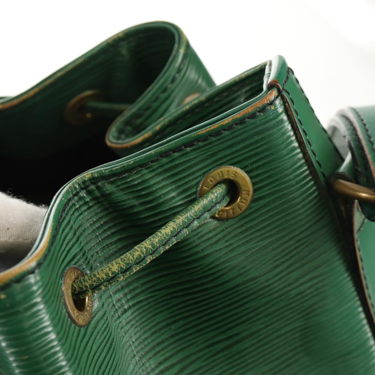 LOUIS VUITTON Epi Noe Shoulder Bag Green M44004 LV Auth 157737