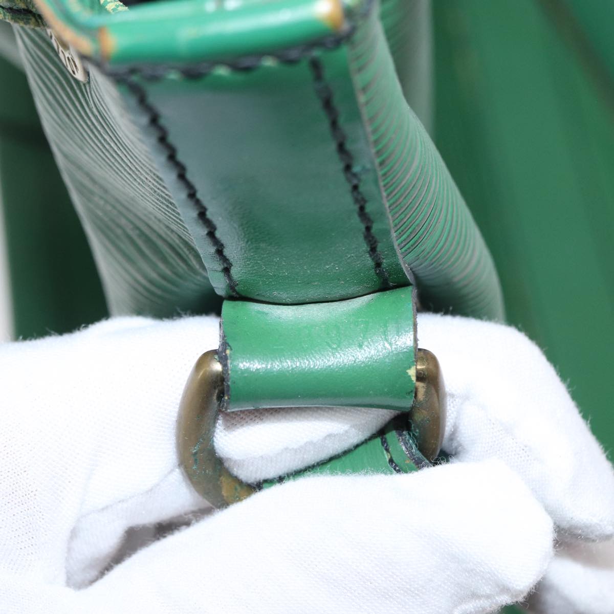 LOUIS VUITTON Epi Noe Shoulder Bag Green M44004 LV Auth 157737