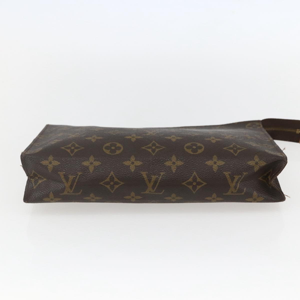 LOUIS VUITTON Monogram Poche Toilette 26 Pouch M47542 LV Auth 157810