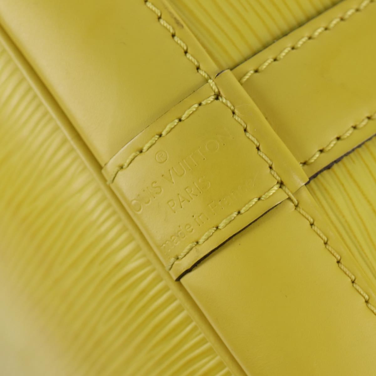 LOUIS VUITTON Epi Petit Noe Shoulder Bag Pistachian LV Auth 157915V