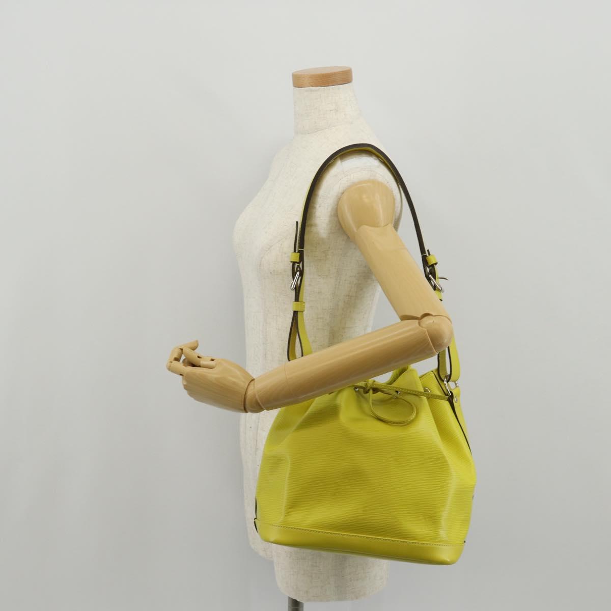 LOUIS VUITTON Epi Petit Noe Shoulder Bag Pistachian LV Auth 157915V
