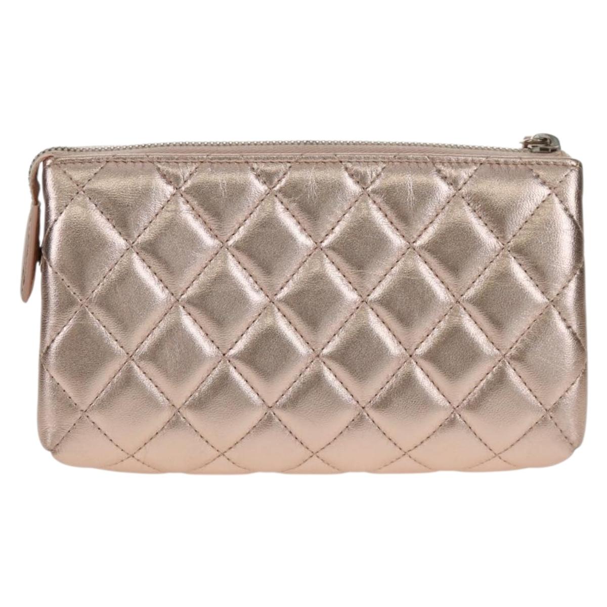 CHANEL Matelasse Pouch Lamb Skin Pink Gold CC Auth 157936M