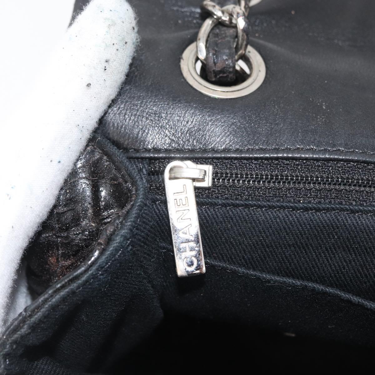 CHANEL Matelasse Chain Shoulder Bag Patent leather Black Silver CC Auth 158095