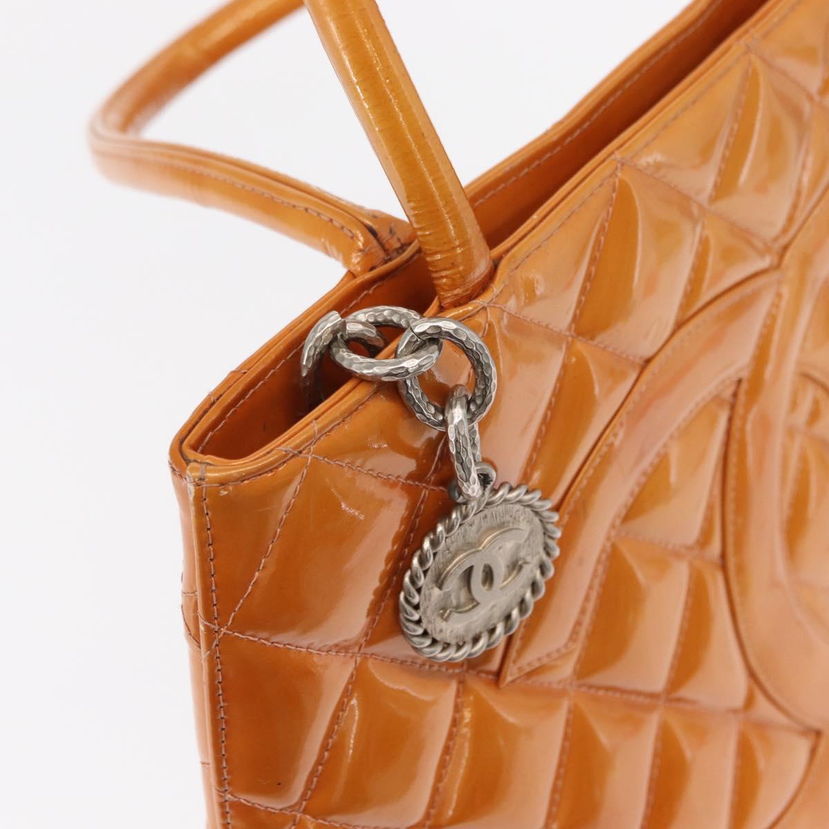 CHANEL Standard Tote Bag Patent leather Beige Silver CC Auth 158120