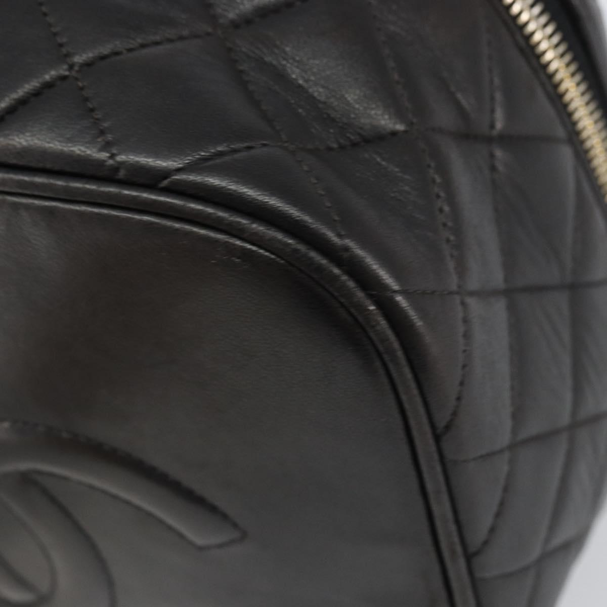 CHANEL Matelasse Vanity Pouch Hand Bag Lamb Skin Black Gold CC Auth 158160A