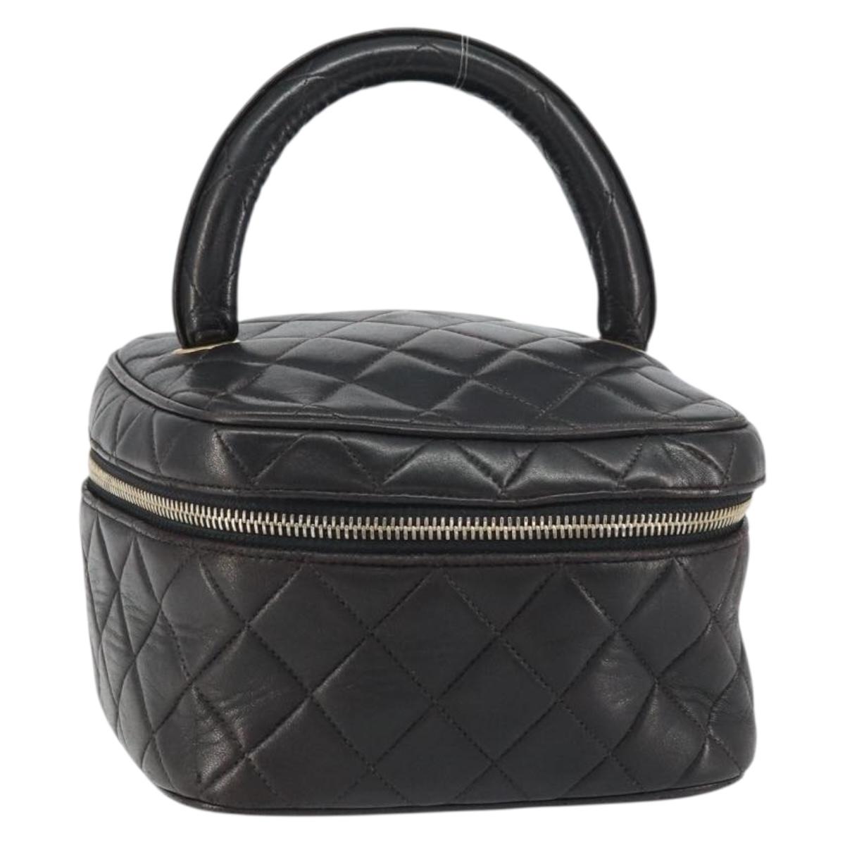 CHANEL Matelasse Vanity Pouch Hand Bag Lamb Skin Black Gold CC Auth 158160A