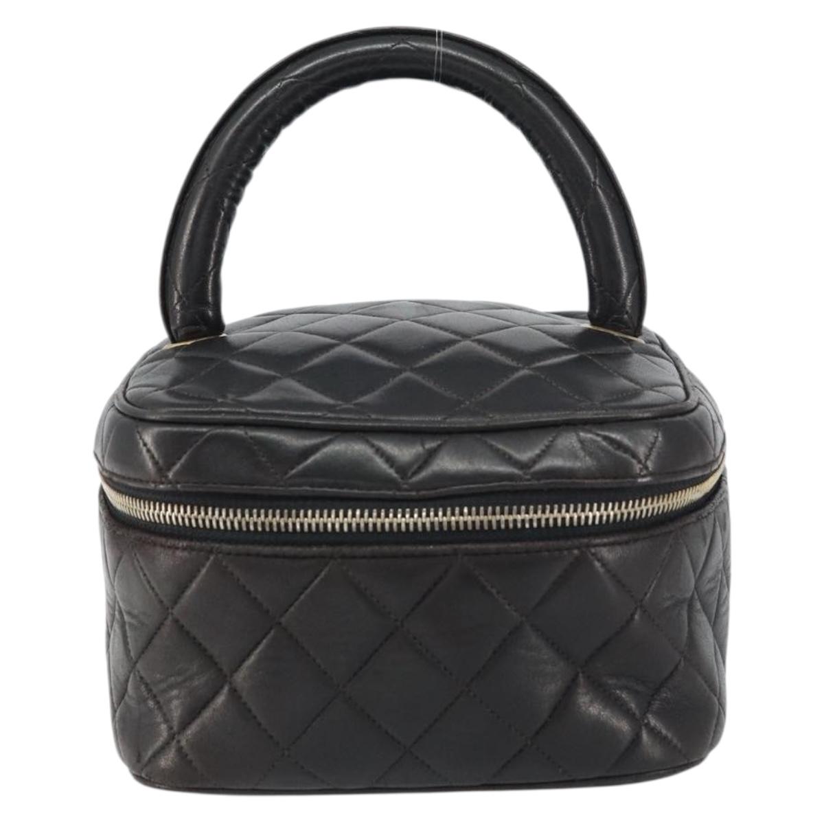 CHANEL Matelasse Vanity Pouch Hand Bag Lamb Skin Black Gold CC Auth 158160A
