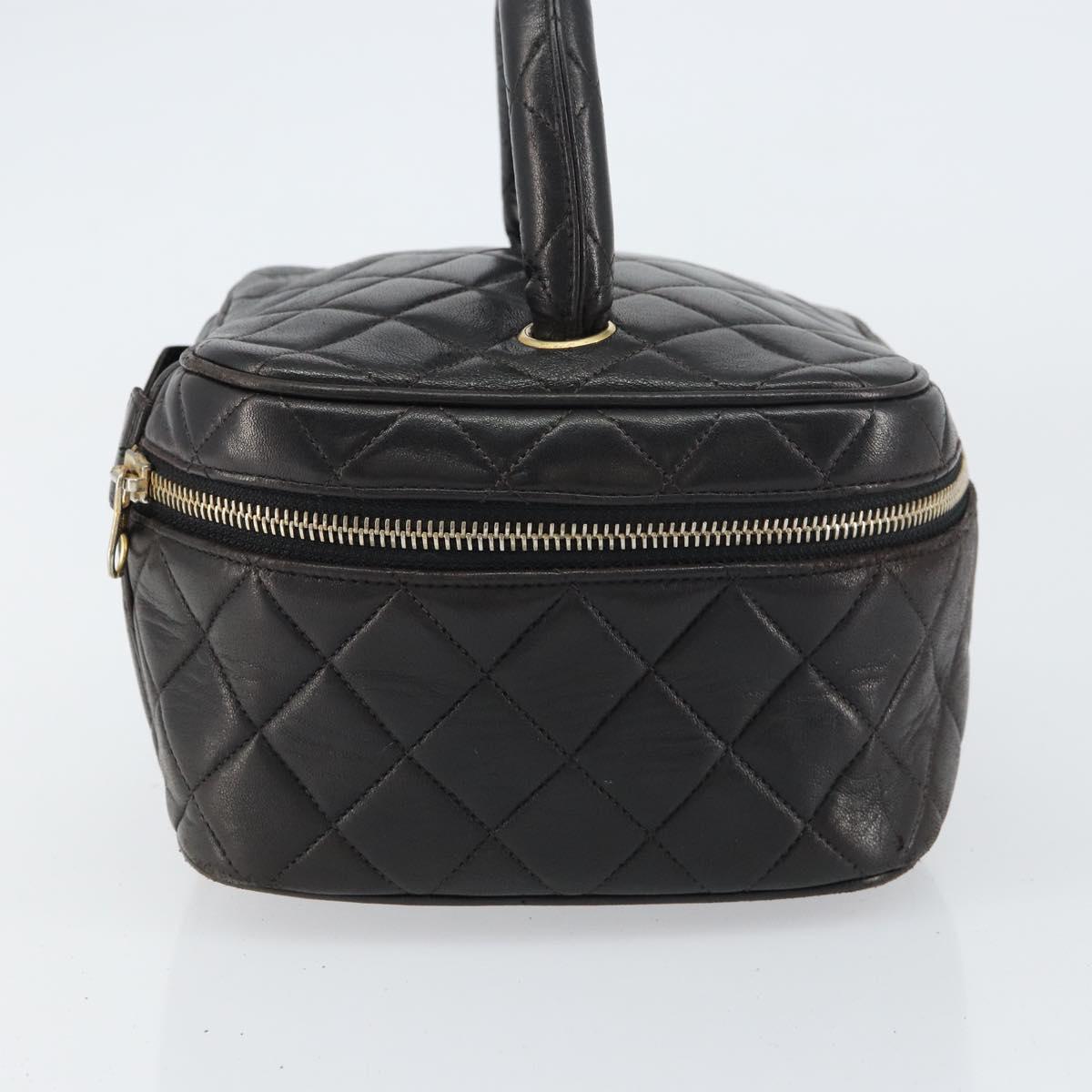 CHANEL Matelasse Vanity Pouch Hand Bag Lamb Skin Black Gold CC Auth 158160A