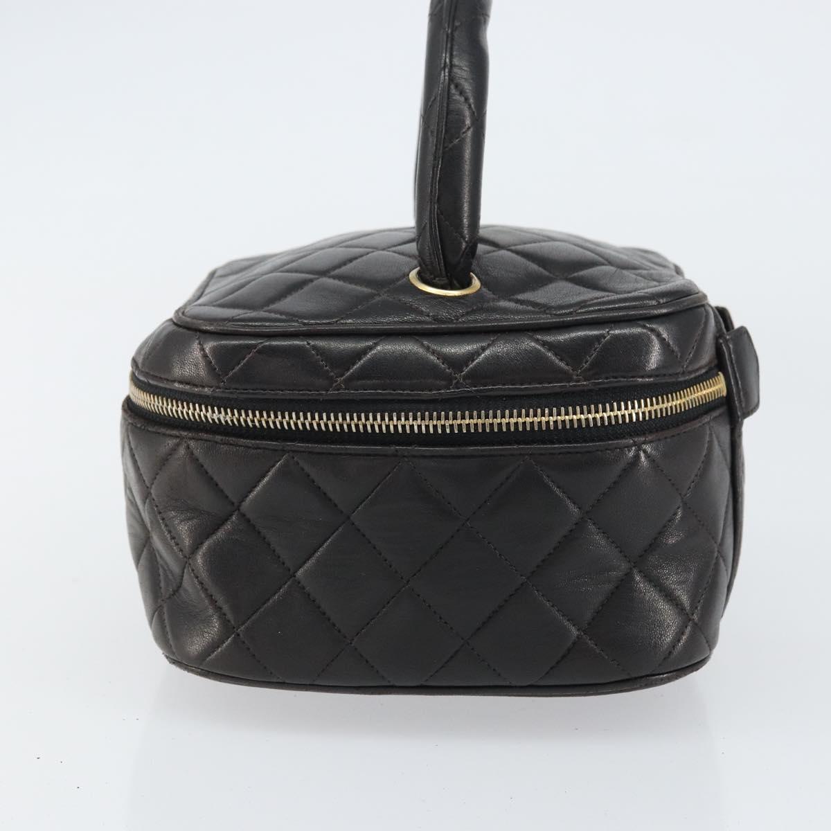 CHANEL Matelasse Vanity Pouch Hand Bag Lamb Skin Black Gold CC Auth 158160A