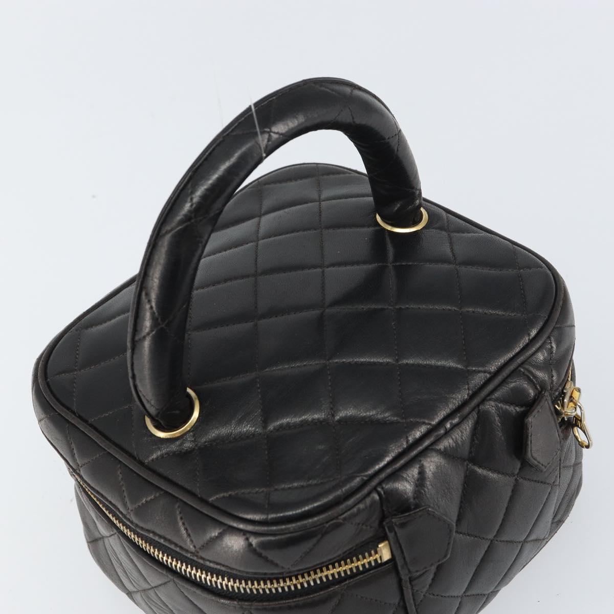 CHANEL Matelasse Vanity Pouch Hand Bag Lamb Skin Black Gold CC Auth 158160A