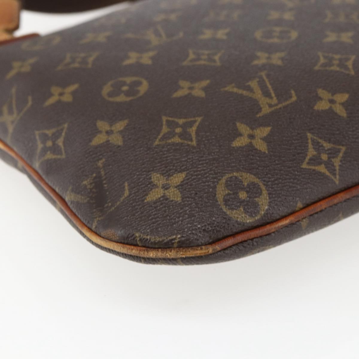 LOUIS VUITTON Monogram Pochette Bosphore Shoulder Bag M40044 LV Auth 158316A
