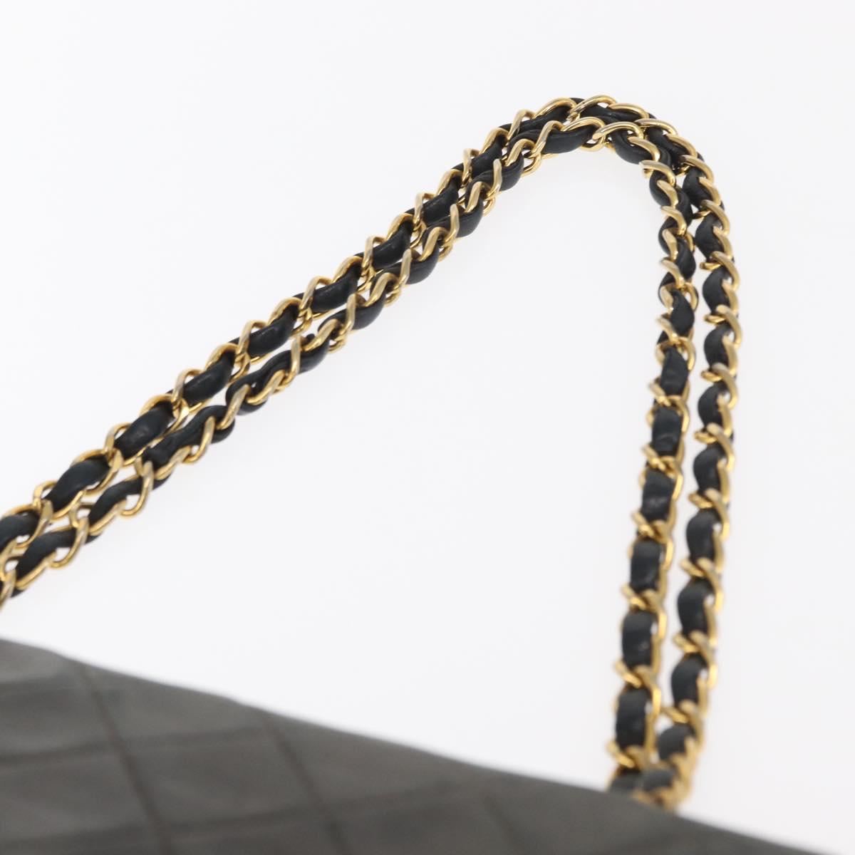 CHANEL Matelasse 25 Double Flap Chain Bag Lamb Skin Navy Gold CC Auth 158358SAV