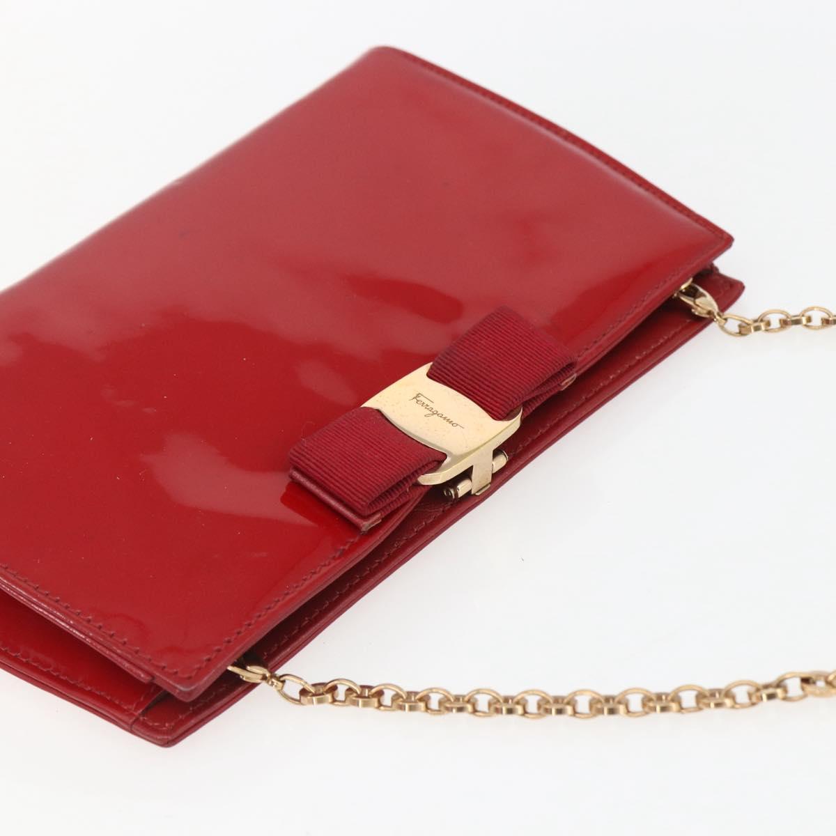 Salvatore Ferragamo Chain Accessory Pouch Patent leather Red Gold Auth 158654