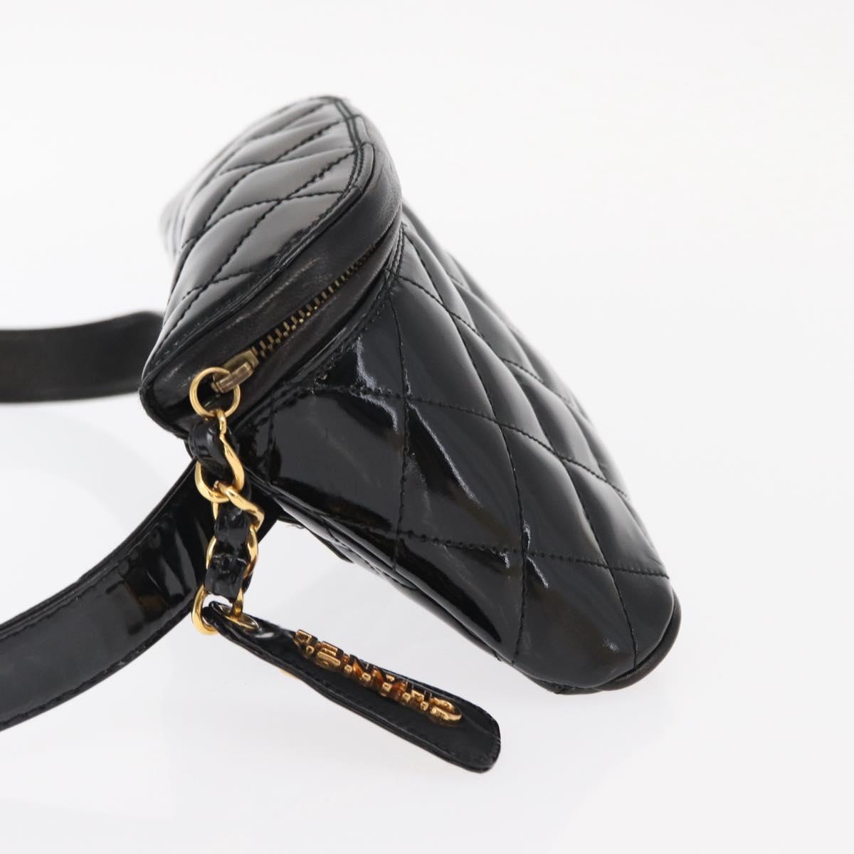 CHANEL Matelasse Waist bag Patent leather Black Gold CC Auth 158866SAV