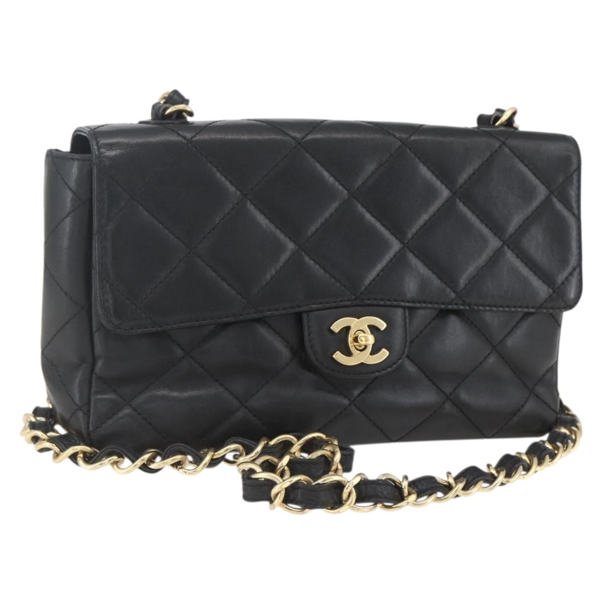 CHANEL Matelasse 25 Chain Shoulder Bag Lamb Skin Black Gold CC Auth 158905SAM