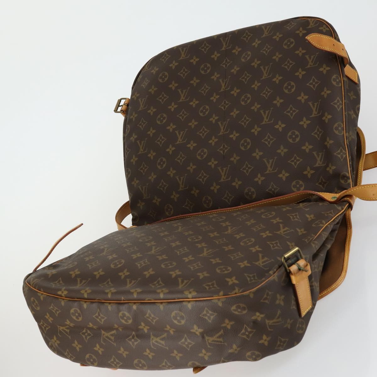 LOUIS VUITTON Monogram Saumur 43 Shoulder Bag M42252 LV Auth 159000