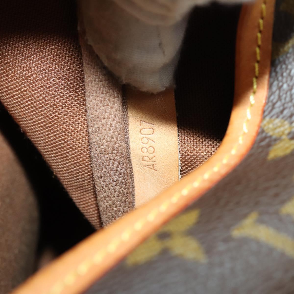 LOUIS VUITTON Monogram Saumur 43 Shoulder Bag M42252 LV Auth 159000