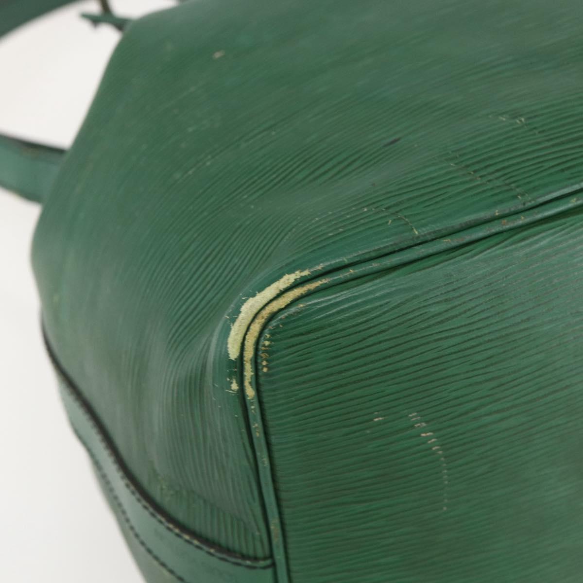 LOUIS VUITTON Epi Petit Noe Shoulder Bag Green M44104 LV Auth 159220