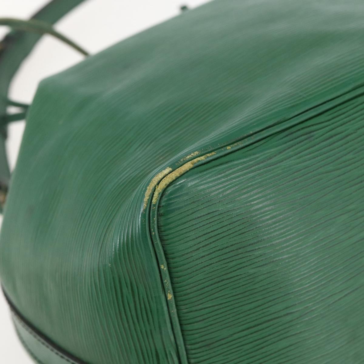 LOUIS VUITTON Epi Petit Noe Shoulder Bag Green M44104 LV Auth 159386
