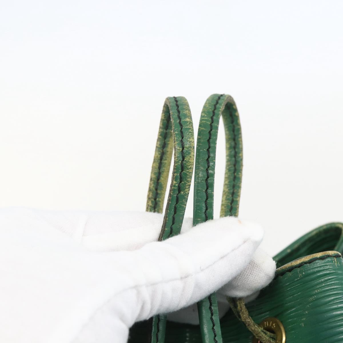 LOUIS VUITTON Epi Petit Noe Shoulder Bag Green M44104 LV Auth 159386