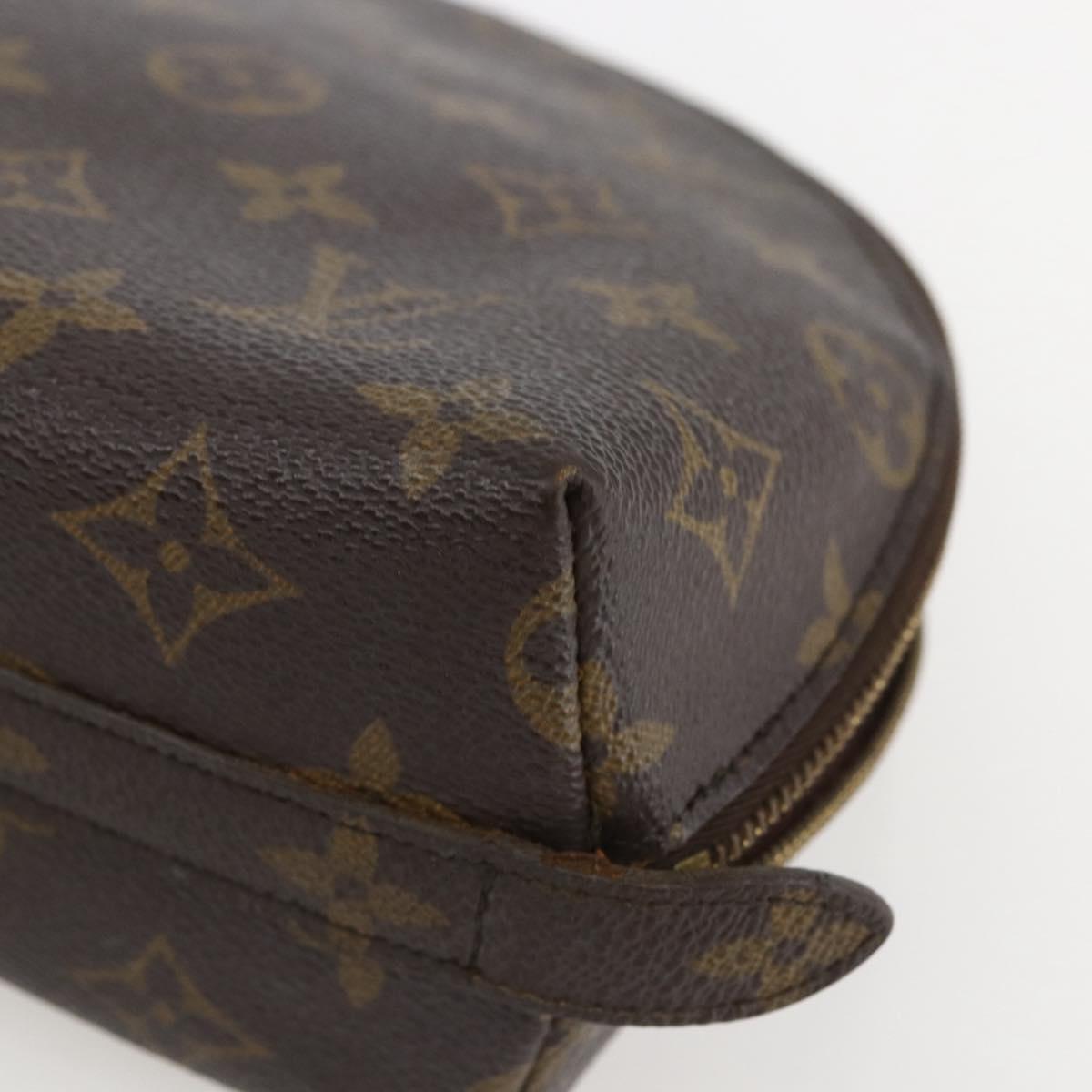 LOUIS VUITTON Monogram Trousse Demi Ronde Cosmetic Pouch M47520 LV Auth 159591
