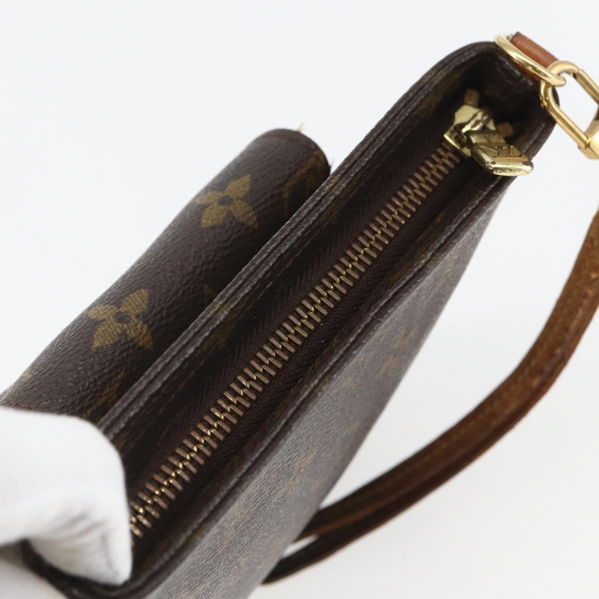 LOUIS VUITTON Monogram Partition Pouch M51901 LV Auth 159686