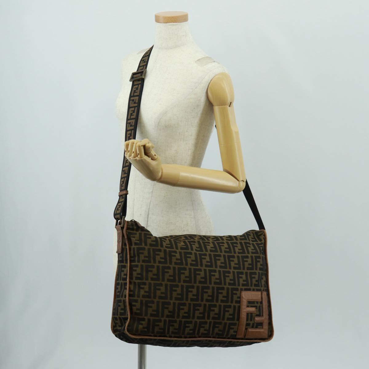 FENDI Zucca Canvas Shoulder Bag Brown Black Auth 160218