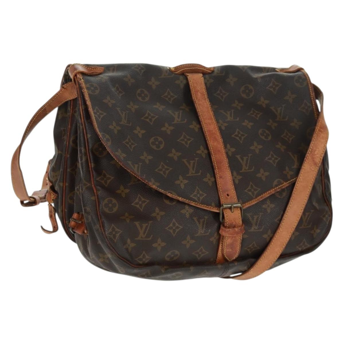 LOUIS VUITTON Monogram Saumur 35 Shoulder Bag M42254 LV Auth 161371