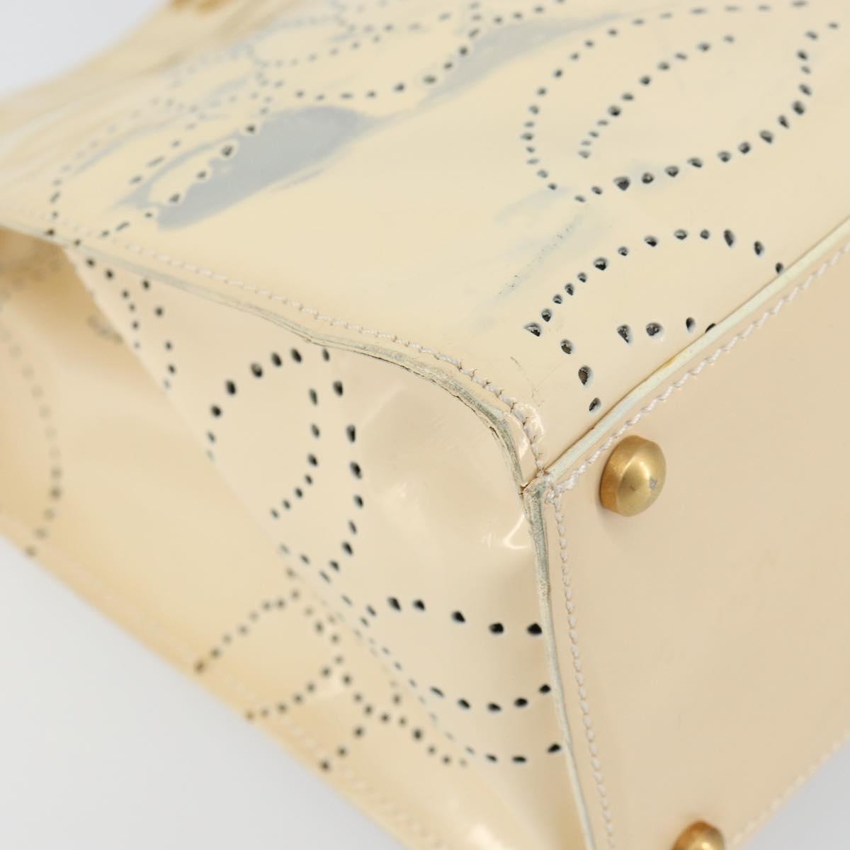 CHANEL Camelia Shoulder Bag Patent leather Ivory Gold CC Auth 161438