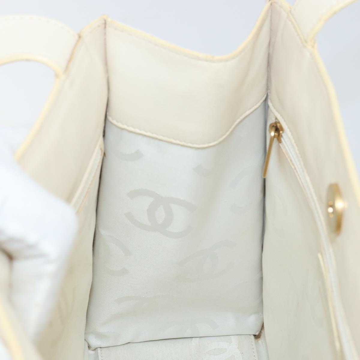CHANEL Camelia Shoulder Bag Patent leather Ivory Gold CC Auth 161438
