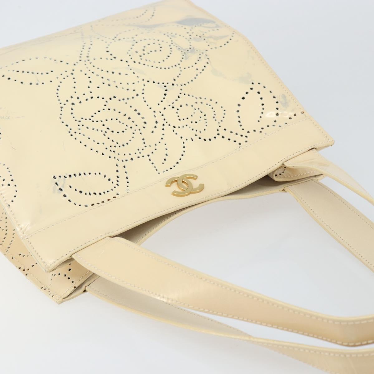 CHANEL Camelia Shoulder Bag Patent leather Ivory Gold CC Auth 161438