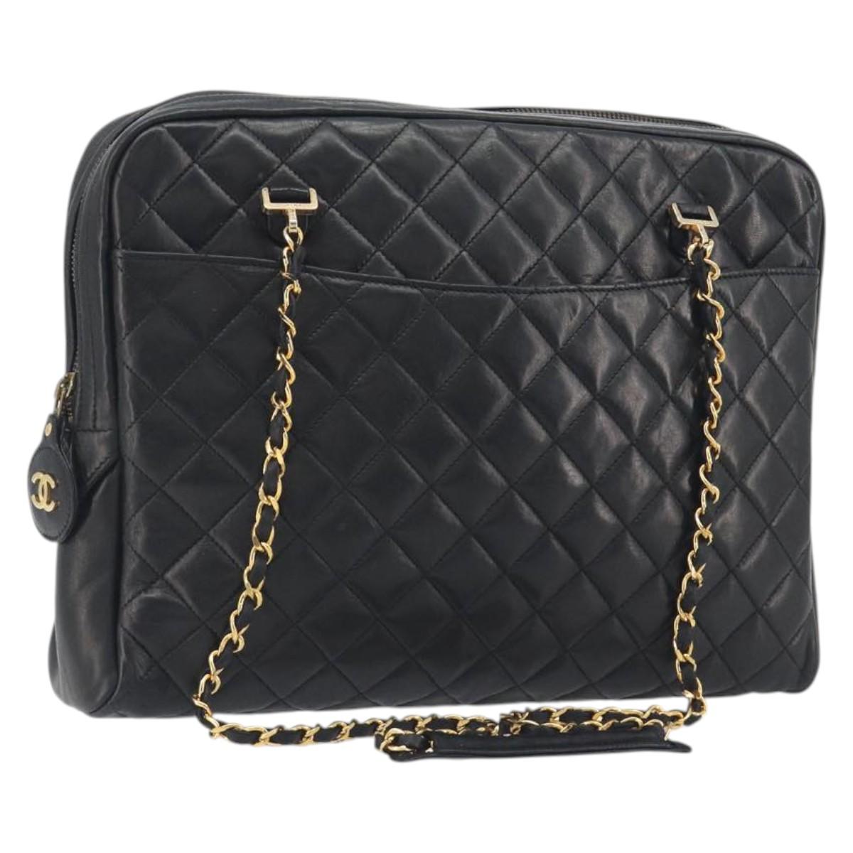 CHANEL Matelasse Chain Shoulder Bag Leather Black Gold CC Auth 161755