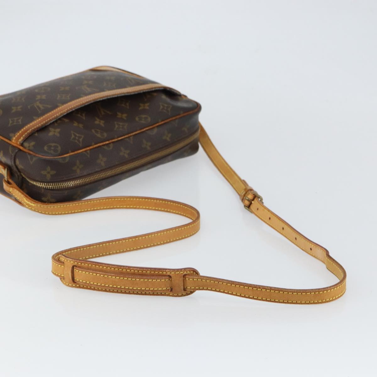 LOUIS VUITTON Monogram Trocadero 30 Shoulder Bag M51272 LV Auth 161858
