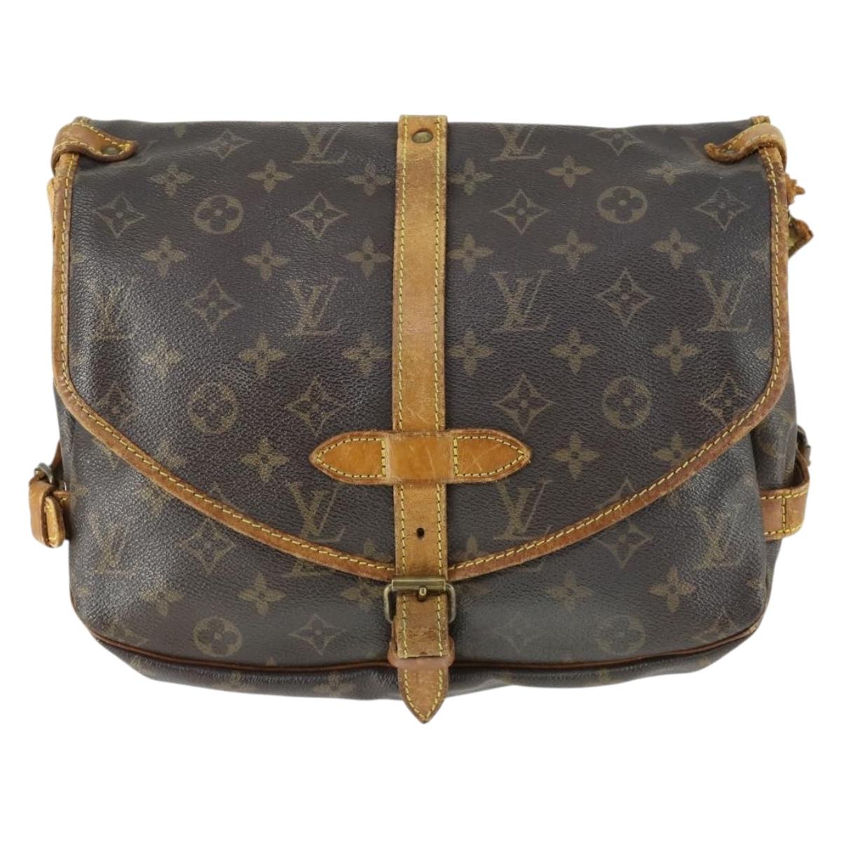 LOUIS VUITTON Monogram Saumur 30 Shoulder Bag M42256 LV Auth 161867