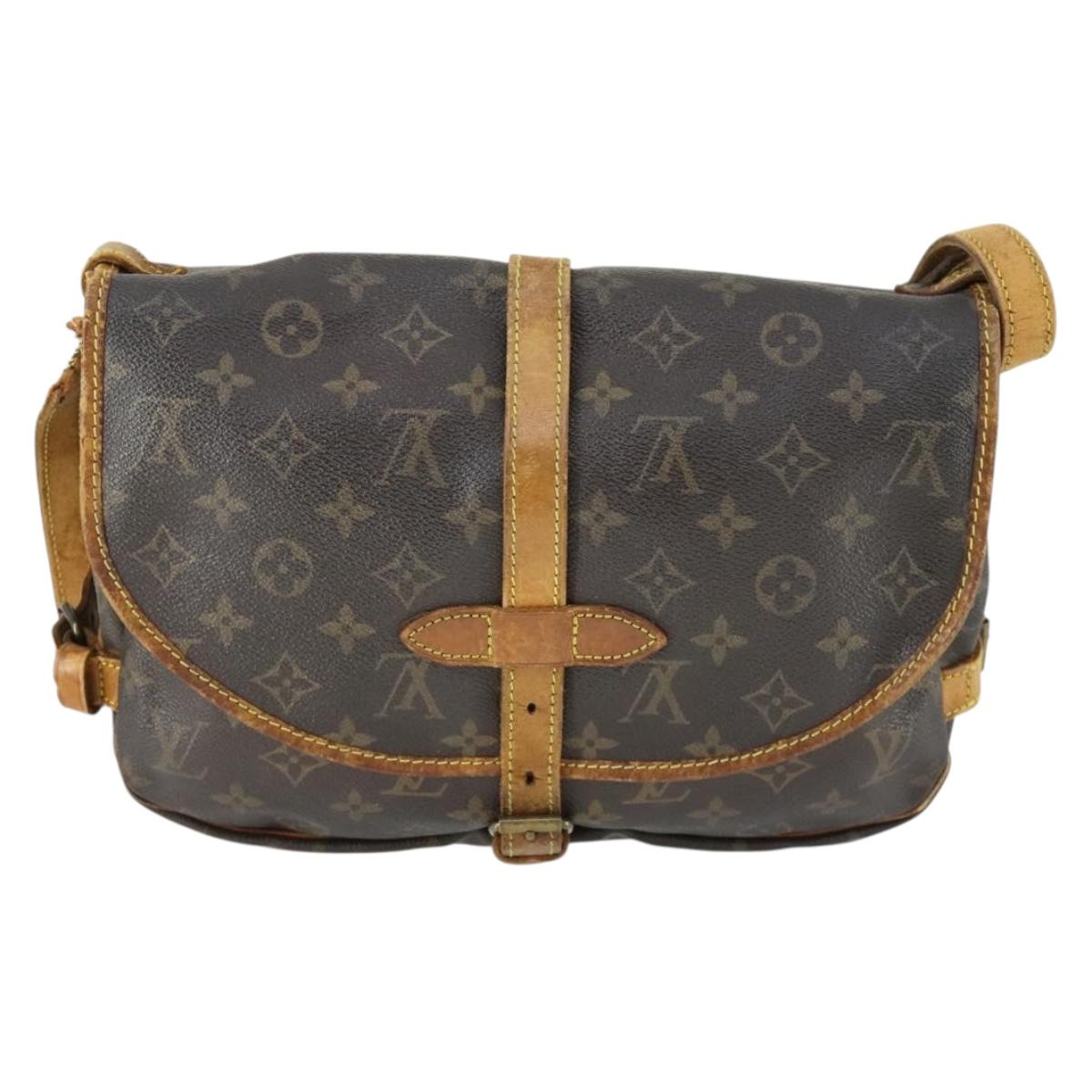 LOUIS VUITTON Monogram Saumur 30 Shoulder Bag M42256 LV Auth 161867