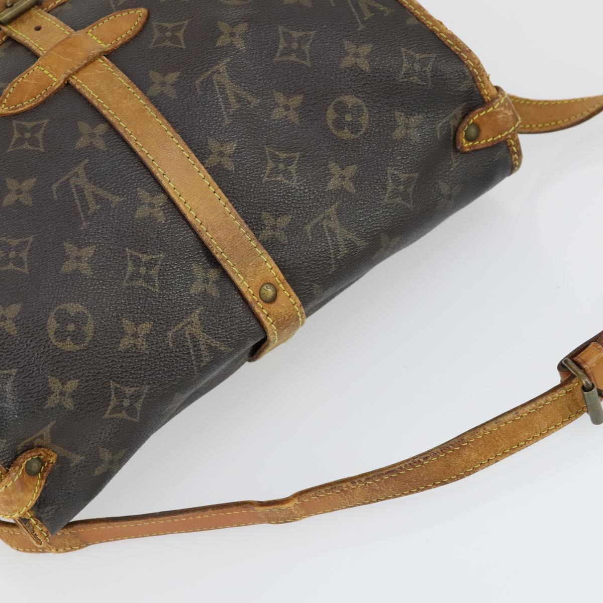 LOUIS VUITTON Monogram Saumur 30 Shoulder Bag M42256 LV Auth 161867