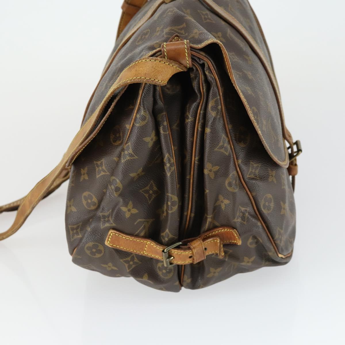 LOUIS VUITTON Monogram Saumur 35 Shoulder Bag M42254 LV Auth 161870