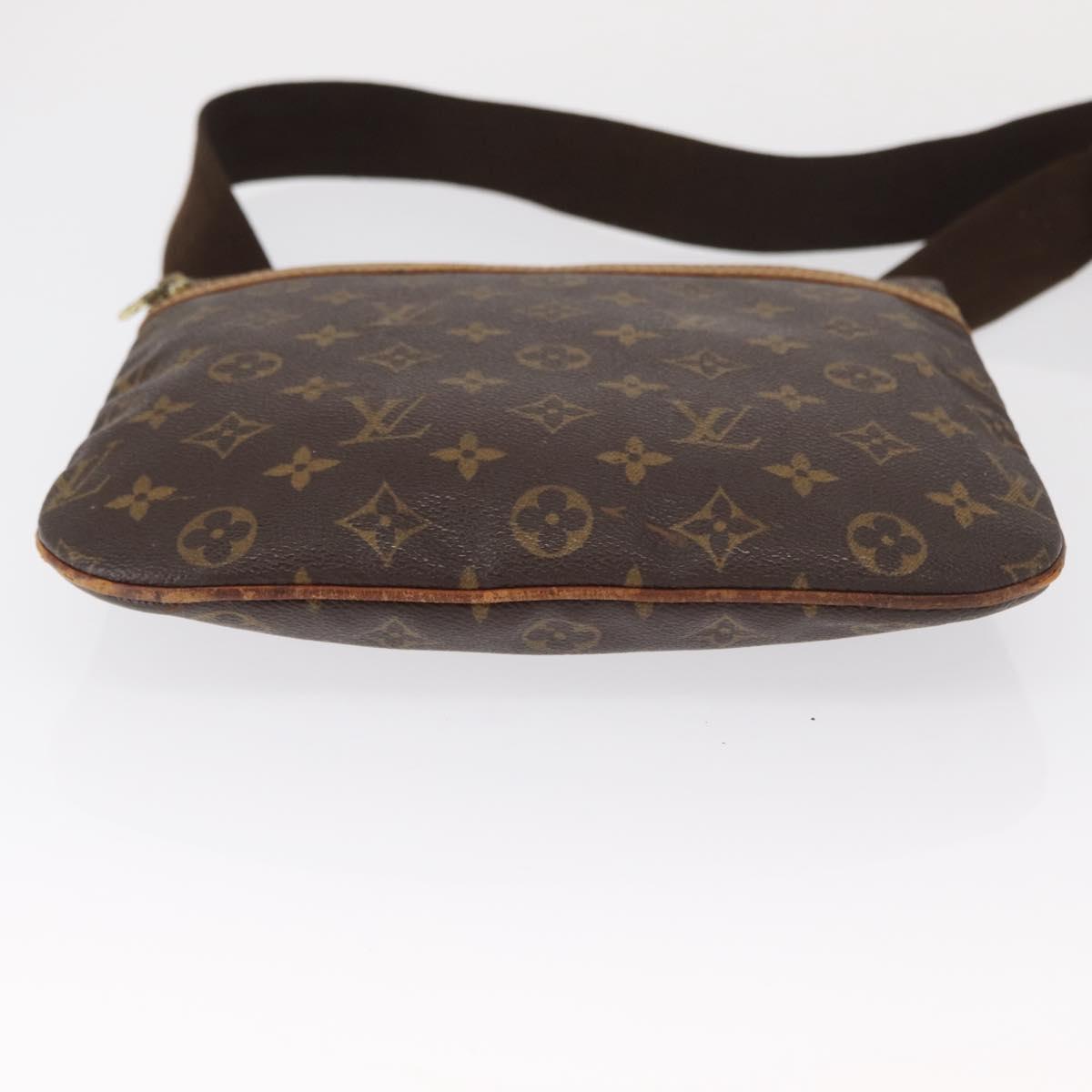 LOUIS VUITTON Monogram Pochette Bosphore Shoulder Bag M40044 LV Auth 161921