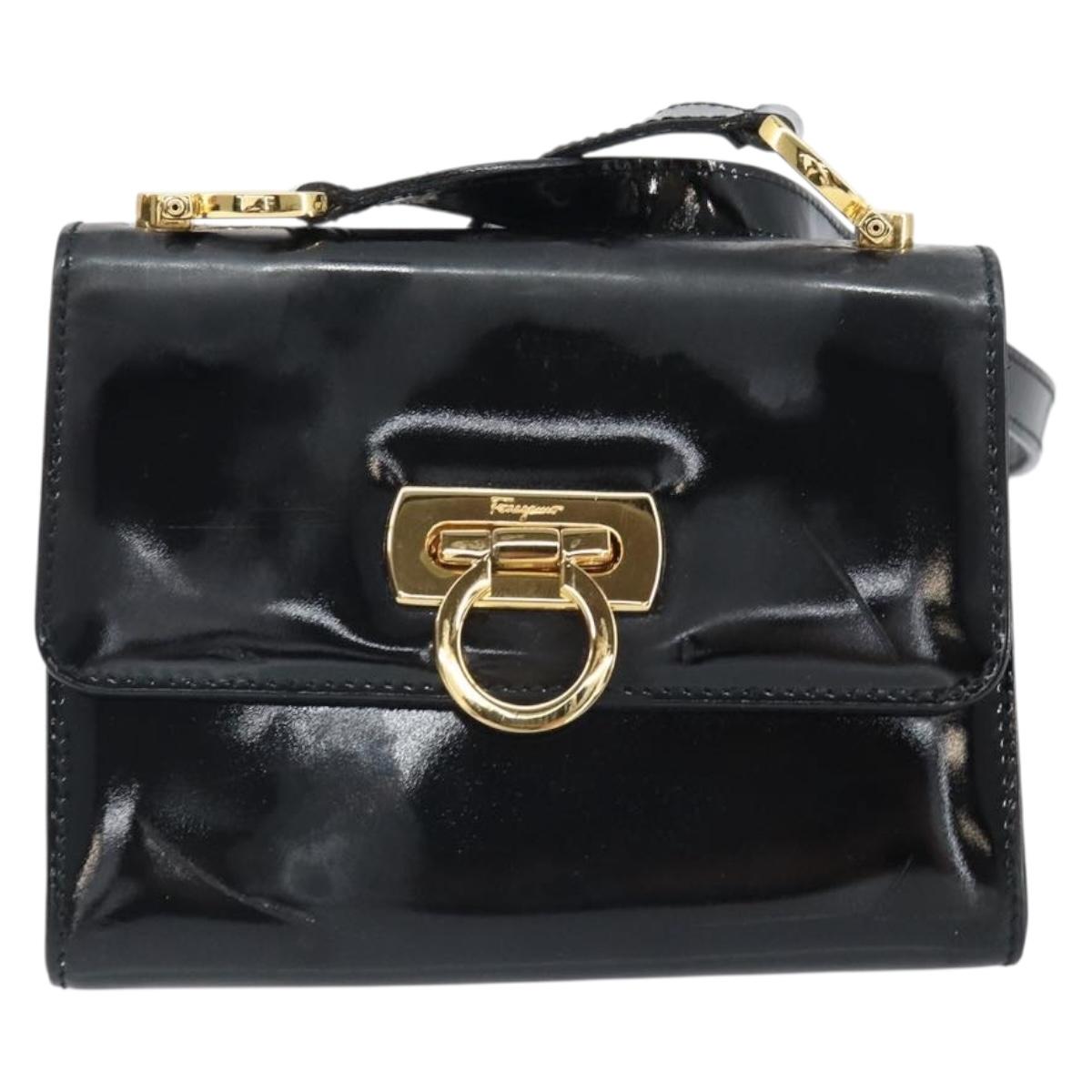 Salvatore Ferragamo Gancini Shoulder Bag Patent leather Black Gold Auth 162253