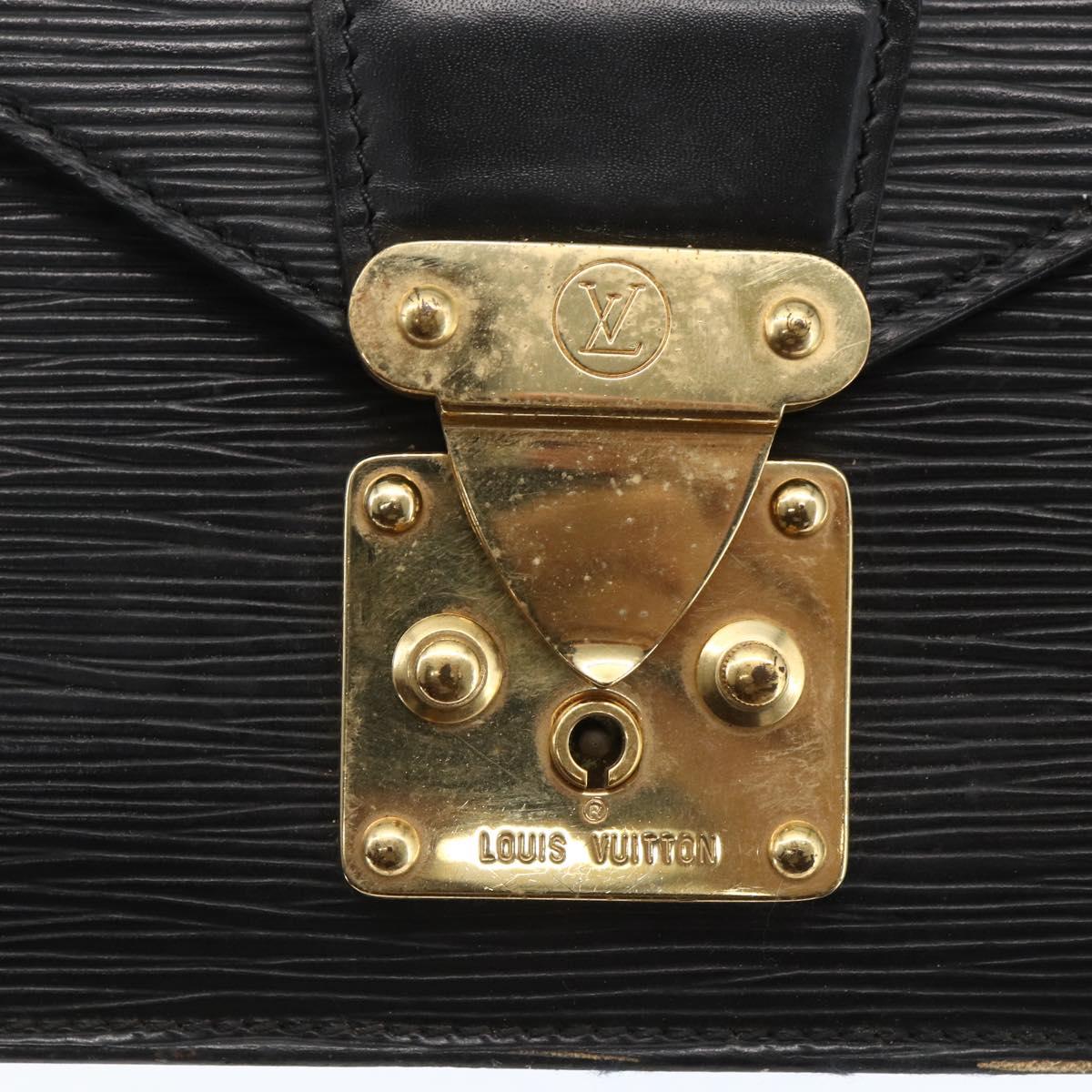 LOUIS VUITTON Epi Serie Dragonne Clutch Bag Black Noir M52612 LV Auth 162373
