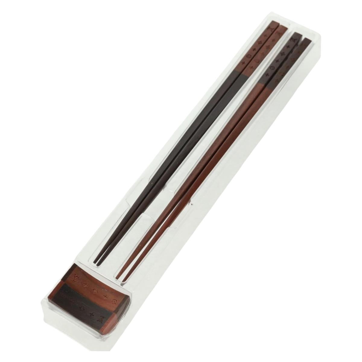 LOUIS VUITTON Monogram Chop Stick chopsticks Wood Brown LV Auth 162910M