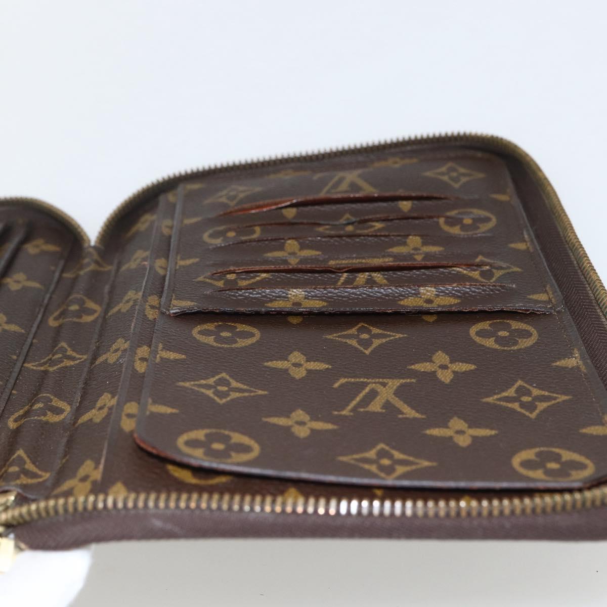 LOUIS VUITTON Monogram Poche Escapade Travel Case M60113 LV Auth 162916