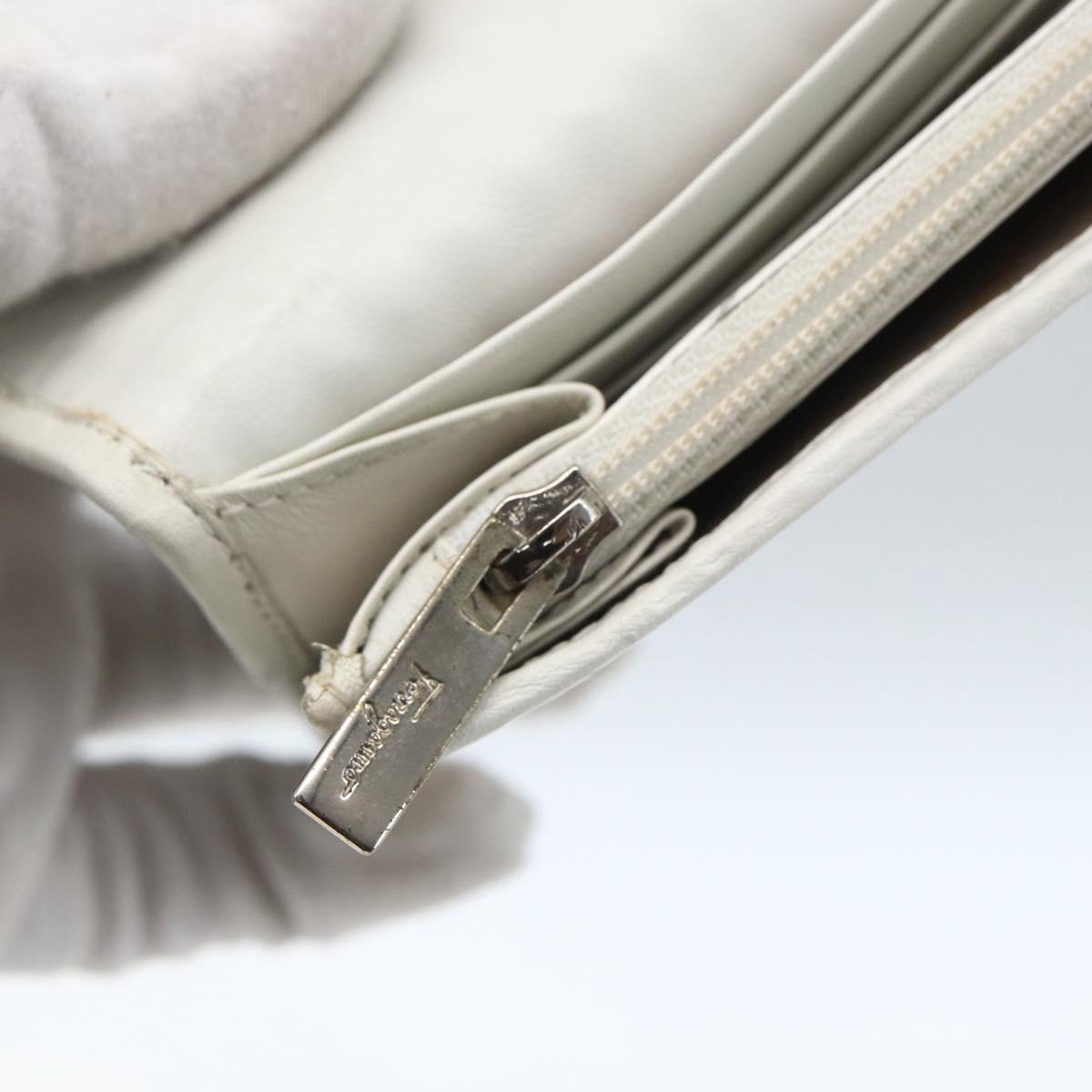 Salvatore Ferragamo Long Wallet Leather White Silver Auth 162922