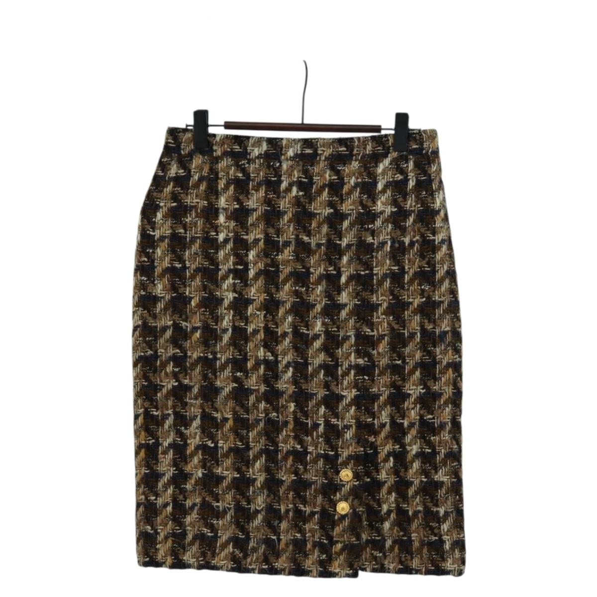CHANEL Skirt Tweed Black CC Auth 163220