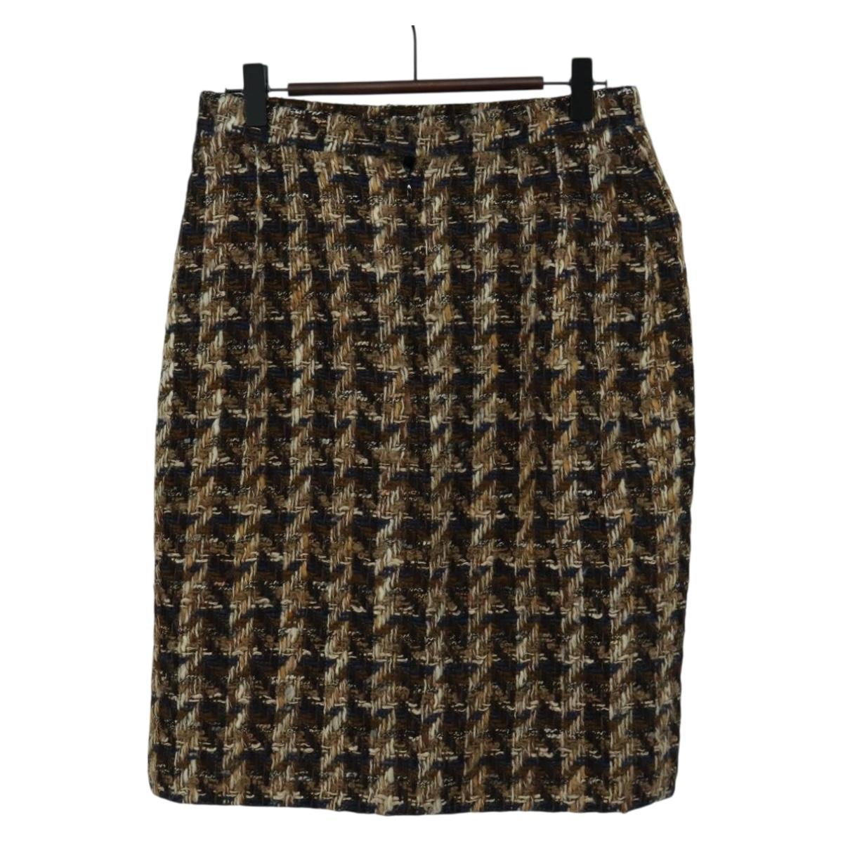CHANEL Skirt Tweed Black CC Auth 163220