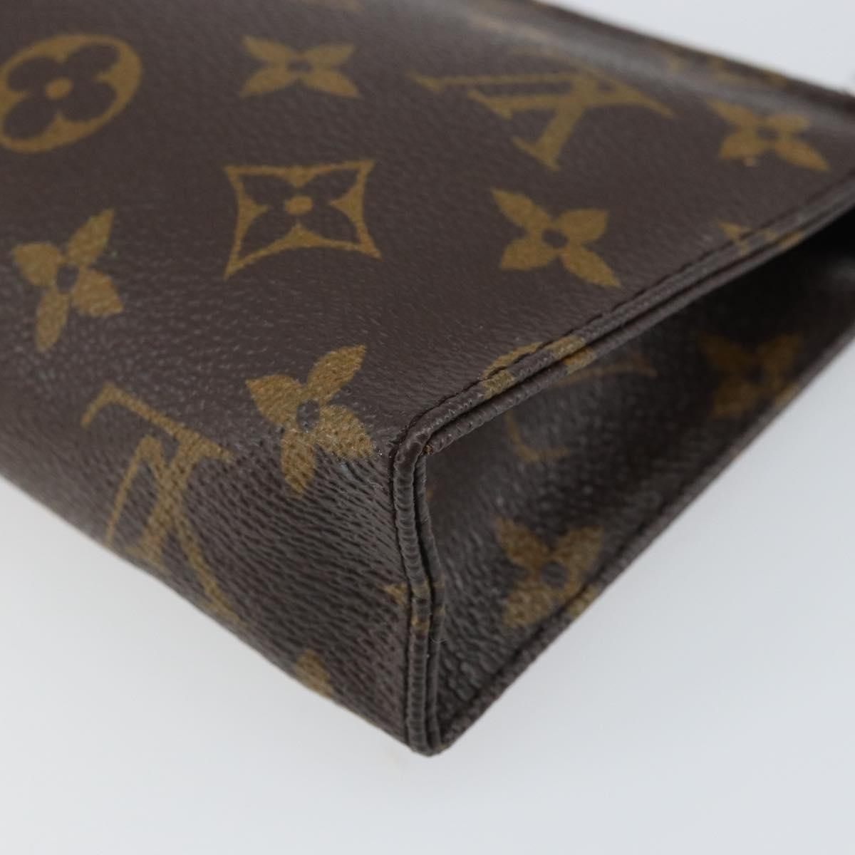 LOUIS VUITTON Monogram Poche Toilette 15 Pouch M47546 LV Auth 163477