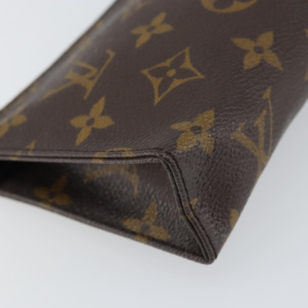 LOUIS VUITTON Monogram Poche Toilette 15 Pouch M47546 LV Auth 163477
